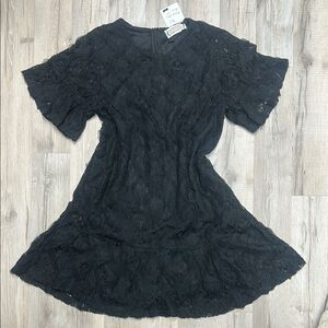 Elegant Black Lace Dress
